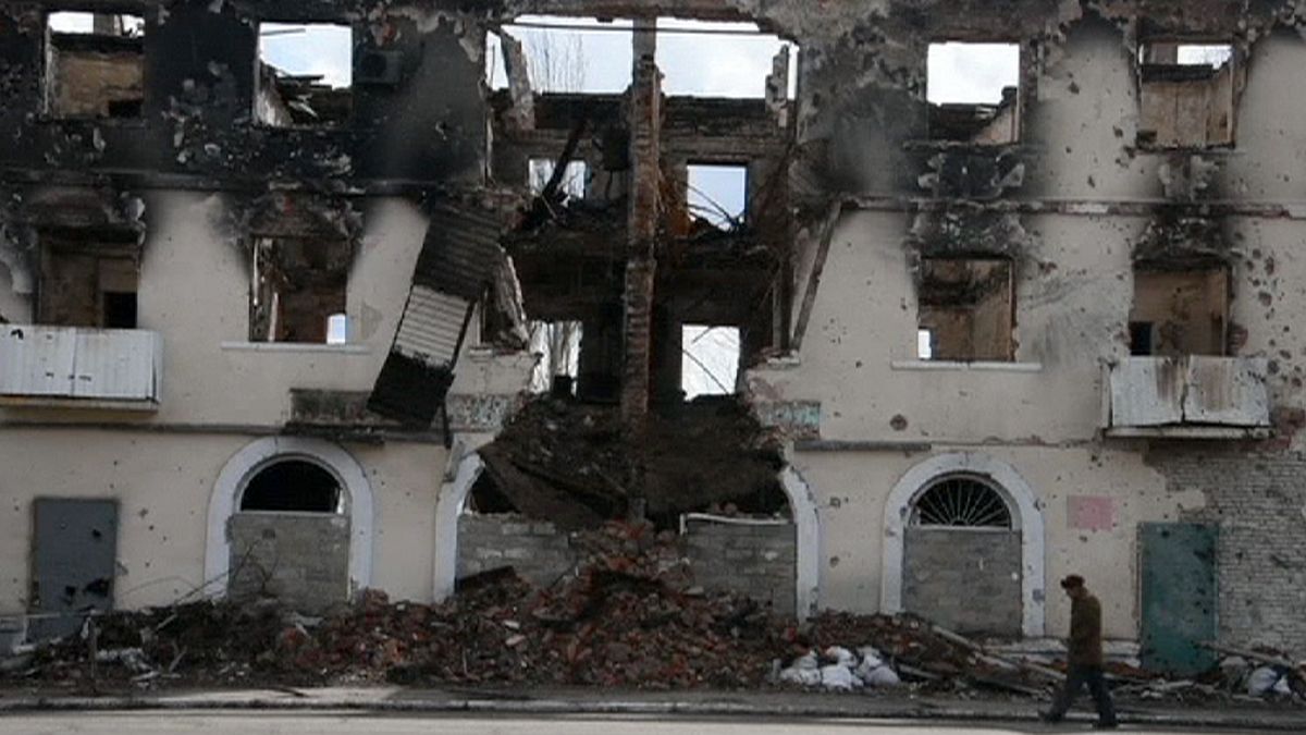 مقتل ستة جنود أوكرانيين وإصابة اثني عشر آخرين في هجوم قرب دونيتسك