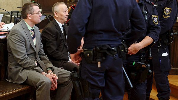 Gyilkossággal vádolt magas rangú kazahok a bécsi bíróság előtt Gyilkossággal vádolt magas rangú kazahok a bécsi bíróság előtt