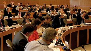 MEPs seek tougher rules on conflict minerals