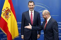 Felipe VI de Espanha recebe "Guerra dos Tronos" na primeira visita oficial a Bruxelas