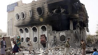 Эр-Рияд: саудовская коалиция бомбит только хоуситов