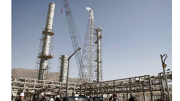 ظريف: تفسير واشنطن لبنود الاتفاق ليس ما تبنيناه بالضبط ظريف: تفسير واشنطن لبنود الاتفاق ليس ما تبنيناه بالضبط