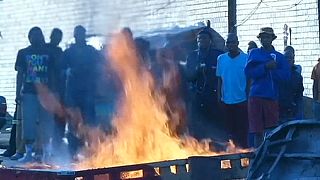 Erneut Ausschreitungen in Johannesburg - Südafrikaner protestieren gegen Fremdenfeindlichkeit