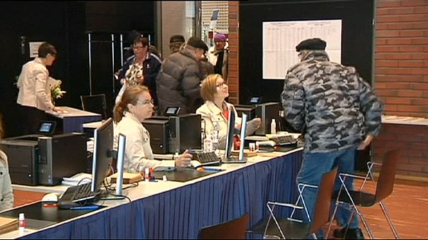 Centristas finlandeses favoritos nas legislativas de domingo Centristas finlandeses favoritos nas legislativas de domingo