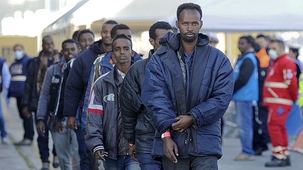 Asilo in Europa: parola ai numeri. Chi accoglie di più e chi invece chiude le porte Asilo in Europa: parola ai numeri. Chi accoglie di più e chi invece chiude le porte