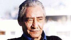 الموت يغيب شاعر العامية المصري الكبير عبد الرحمن الابنودي