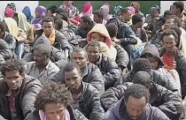 اعتقال مئات المهاجرين بليبيا ومجلس الامن يعرب عن قلقه من عمليات تهريب البشر بالمتوسط
