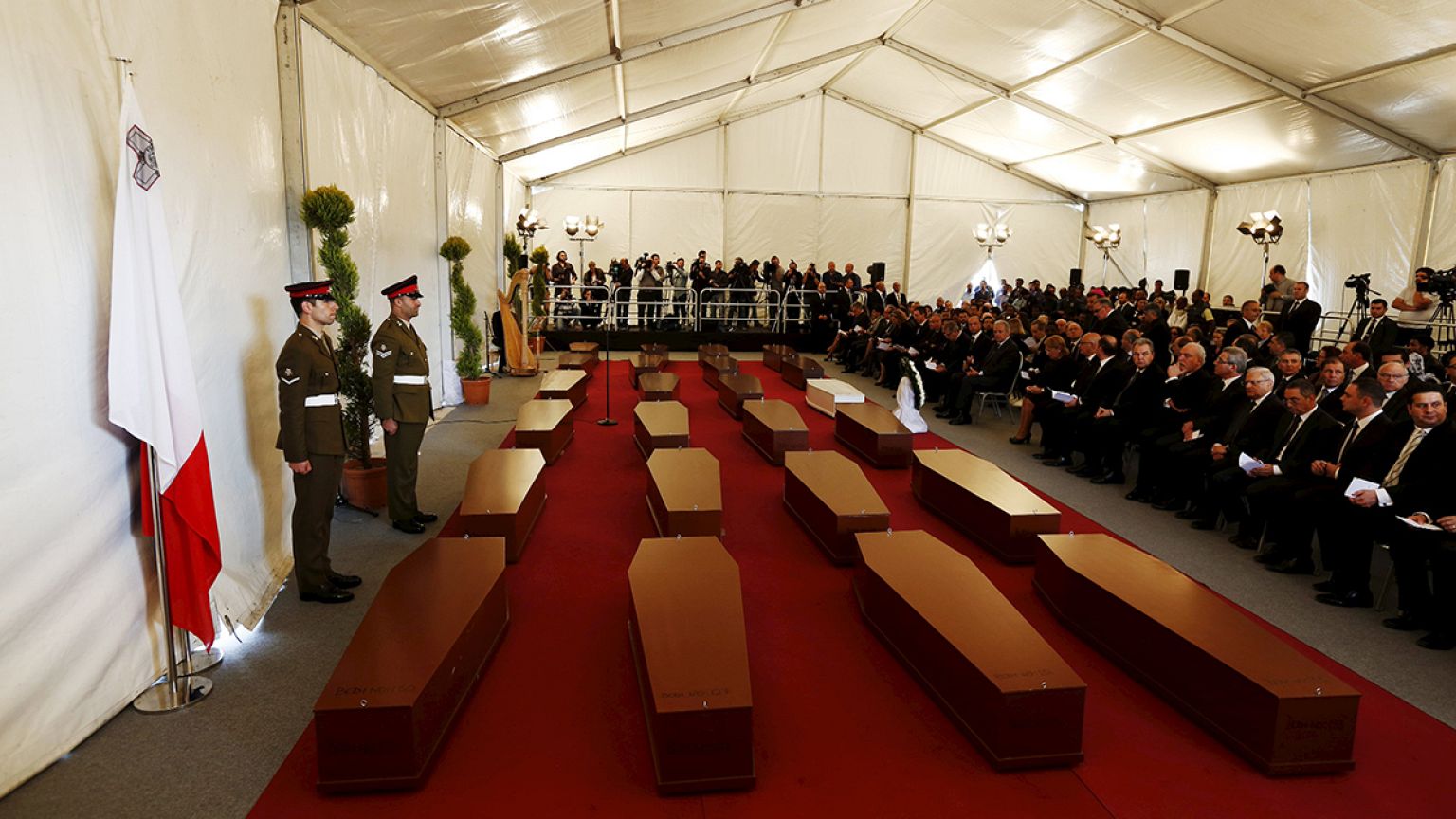 مالطا تشيع 24 شخصا من ضحايا "كارثة المتوسط "
