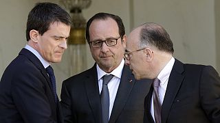فالس: أحبطنا خمس محاولات لهجمات إرهابية داخل فرنسا