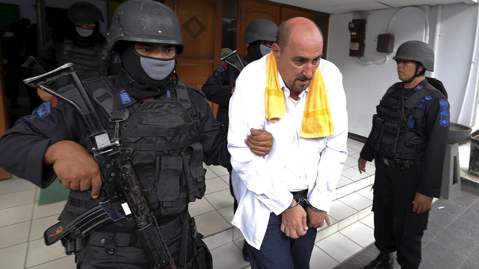 Indonesia prepares firing squad for 10 inmates on death row