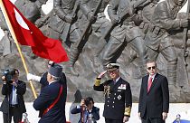 100 anos de Galípoli: Princípe Carlos fala do passado, Erdogan aponta ao futuro