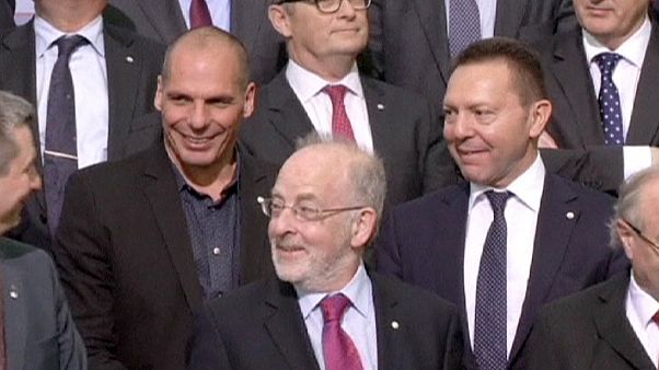 Σκληρή γραμμή απέναντι στην Ελλάδα από το Eurogroup Σκληρή γραμμή απέναντι στην Ελλάδα από το Eurogroup