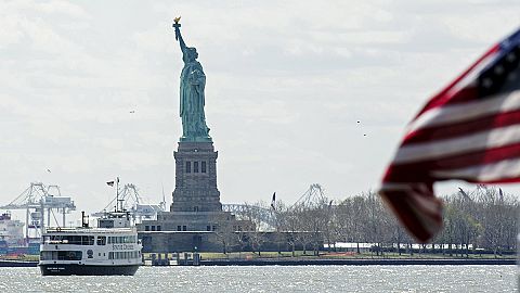 Bombariadó a New York-i Szabadság-szobornál