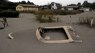 Chile: Volcanic ash clean-up underway amid fears Calbuco could erupt again