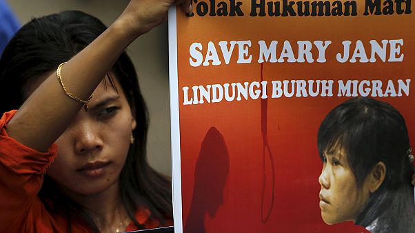 Australia makes final plea for stay in execution of Bali 9 pair Australia makes final plea for stay in execution of Bali 9 pair