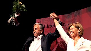 Akinci promete reunificação de Chipre