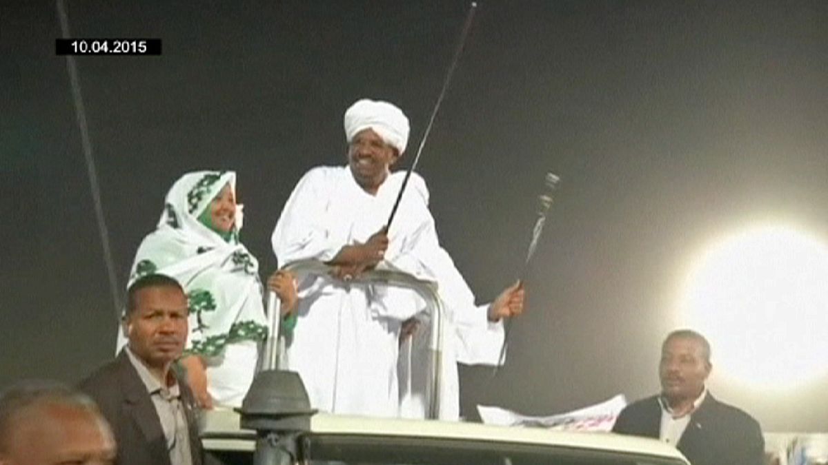 Sudan'da seçimin galibi yine Ömer el-Beşir