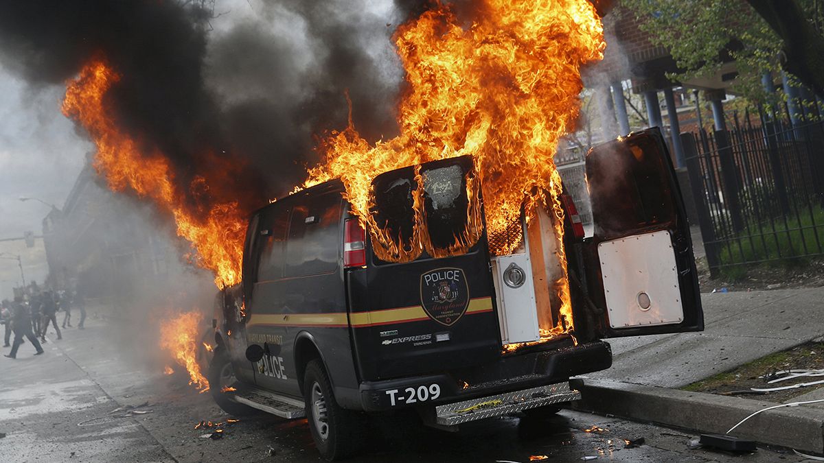 Violence erupts in Baltimore over death of Freddie Gray
