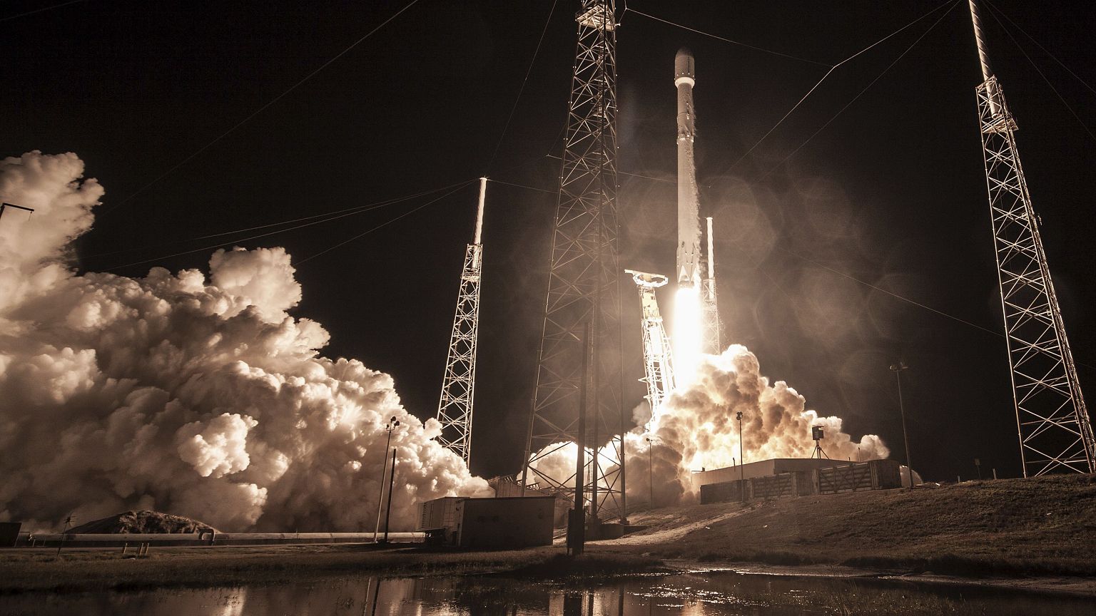 Image: The launch of the Falcon 9 rocket at Cape Canaveral