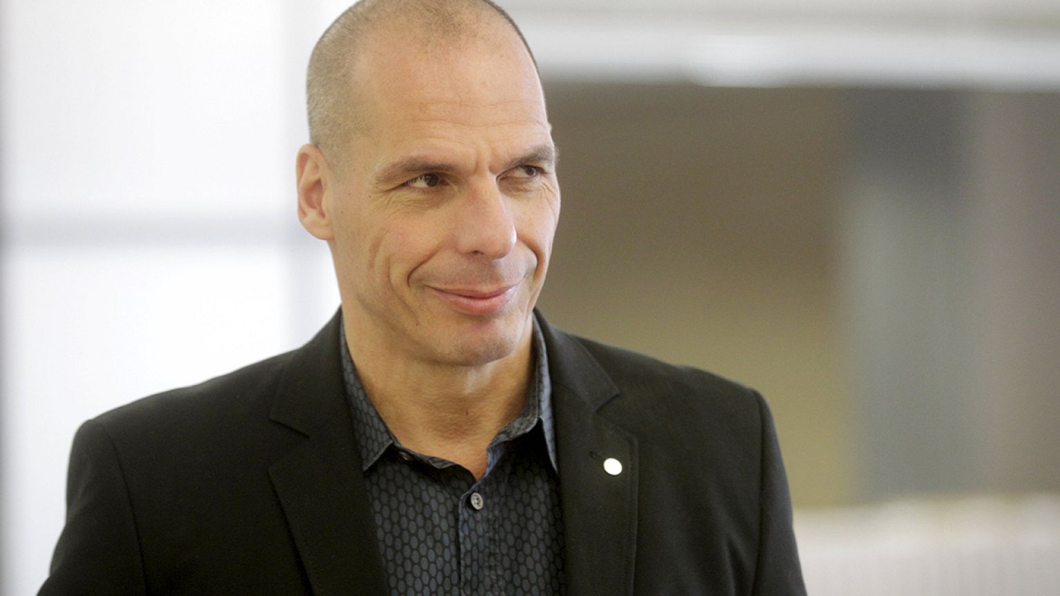 Προπηλακισμός του Γ. Βαρουφάκη σε εστιατόριο στα Εξάρχεια
