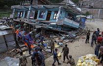 Nepál nem kér több külföldi mentőcsapatot