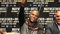 Mayweather'ı deviren tek boksör Türk asıllı Serafim Todorov