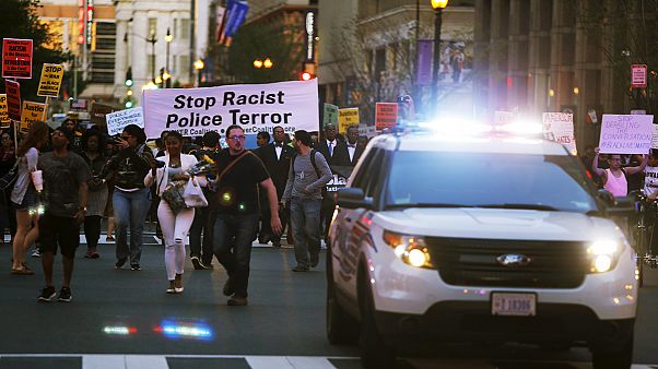 مظاهرات في مدن أميركية تطالب بالقصاص من الشرطة مظاهرات في مدن أميركية تطالب بالقصاص من الشرطة