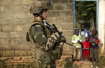 Çocuklara tecavüzle suçlanan Fransız askerler tespit ediliyor