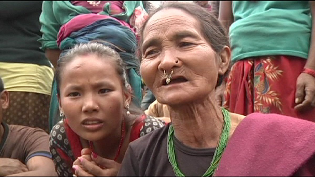 Nepál: nehezen jutnak el a segélyek a földrengés epicentrumához