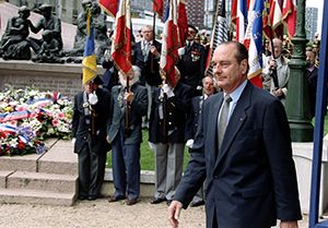 Jacques Chirac, place des Martyrs à Paris, 16/07/1995