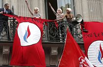 Pechos al aire contra el ultraderechista Frente Nacional en París