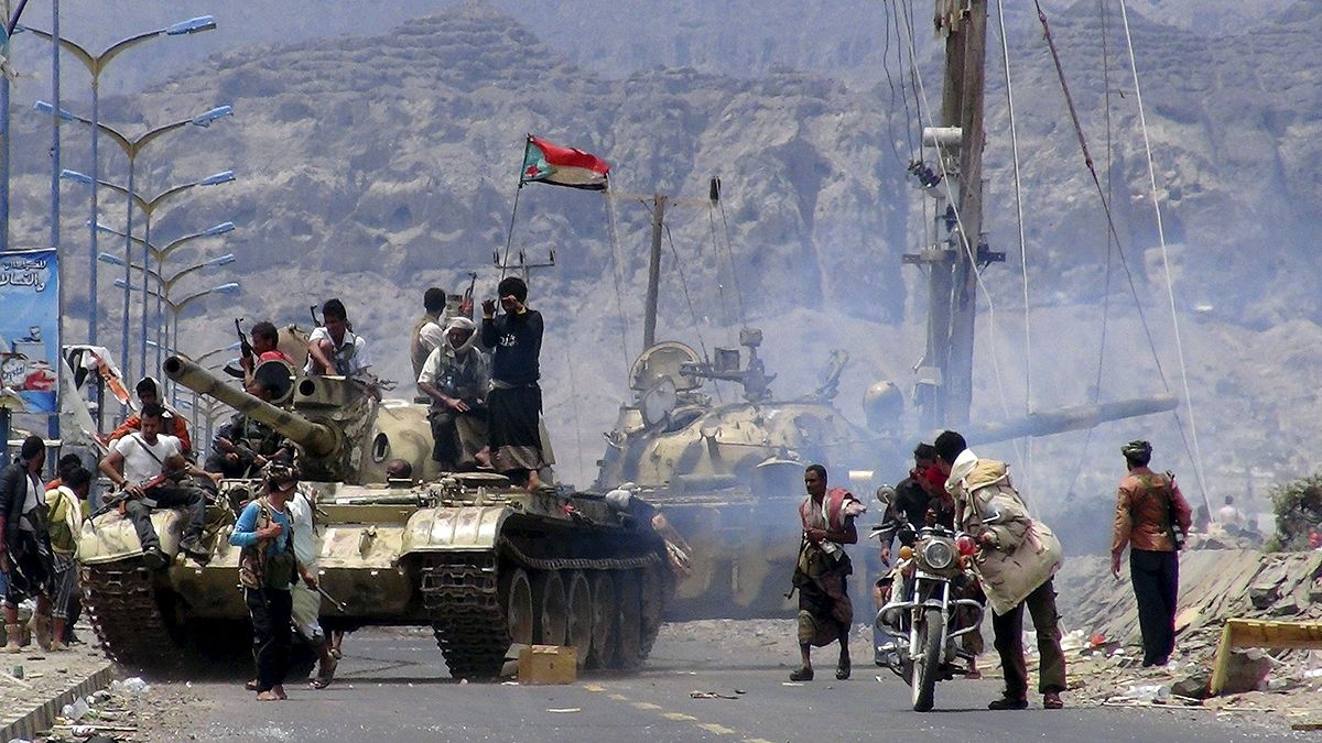 Yemen: Saudi-led coalition faces claims of ground offensive and cluster bomb use