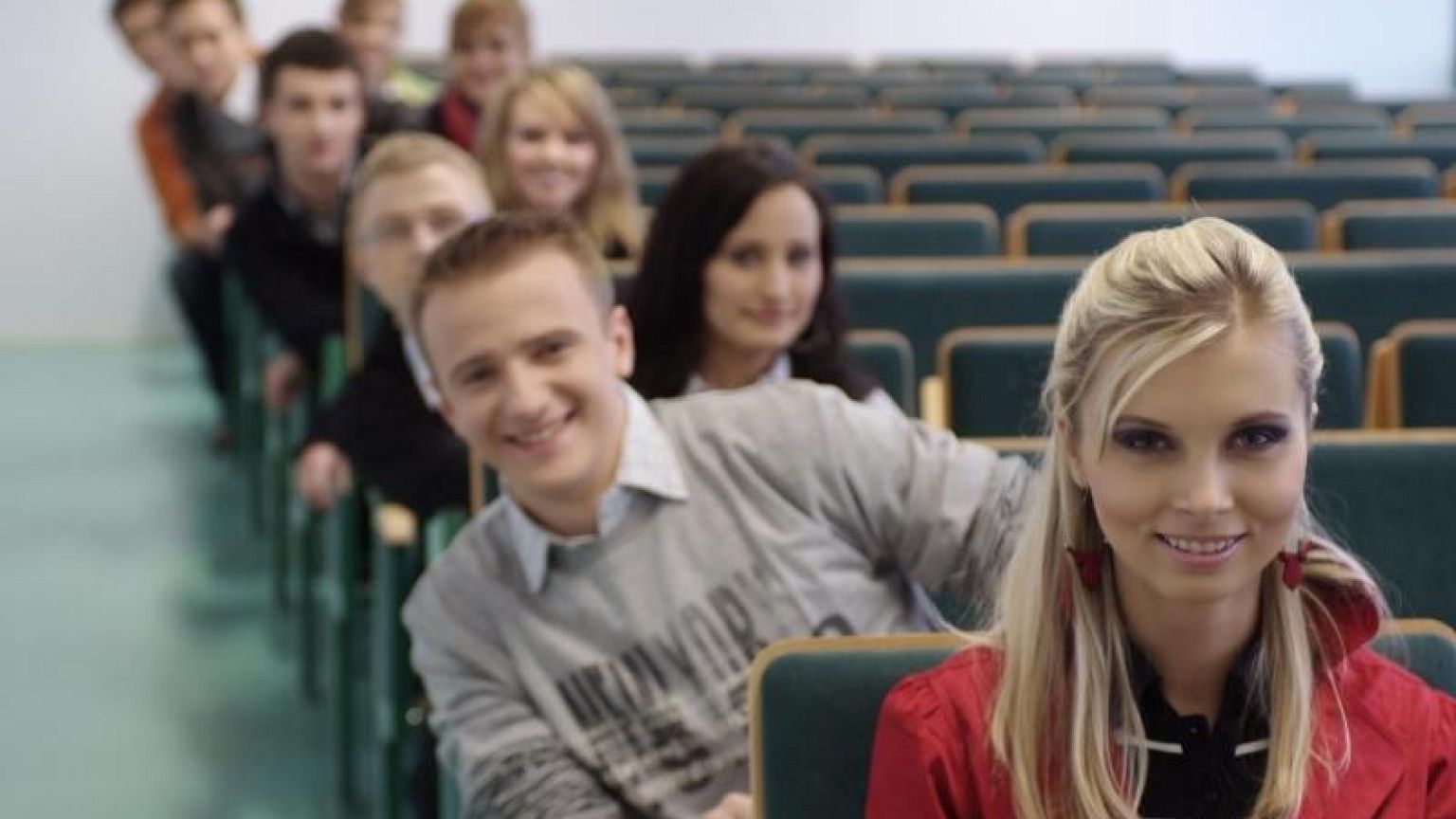 Pologne : la jeune génération est-elle une « génération condamnée » ?