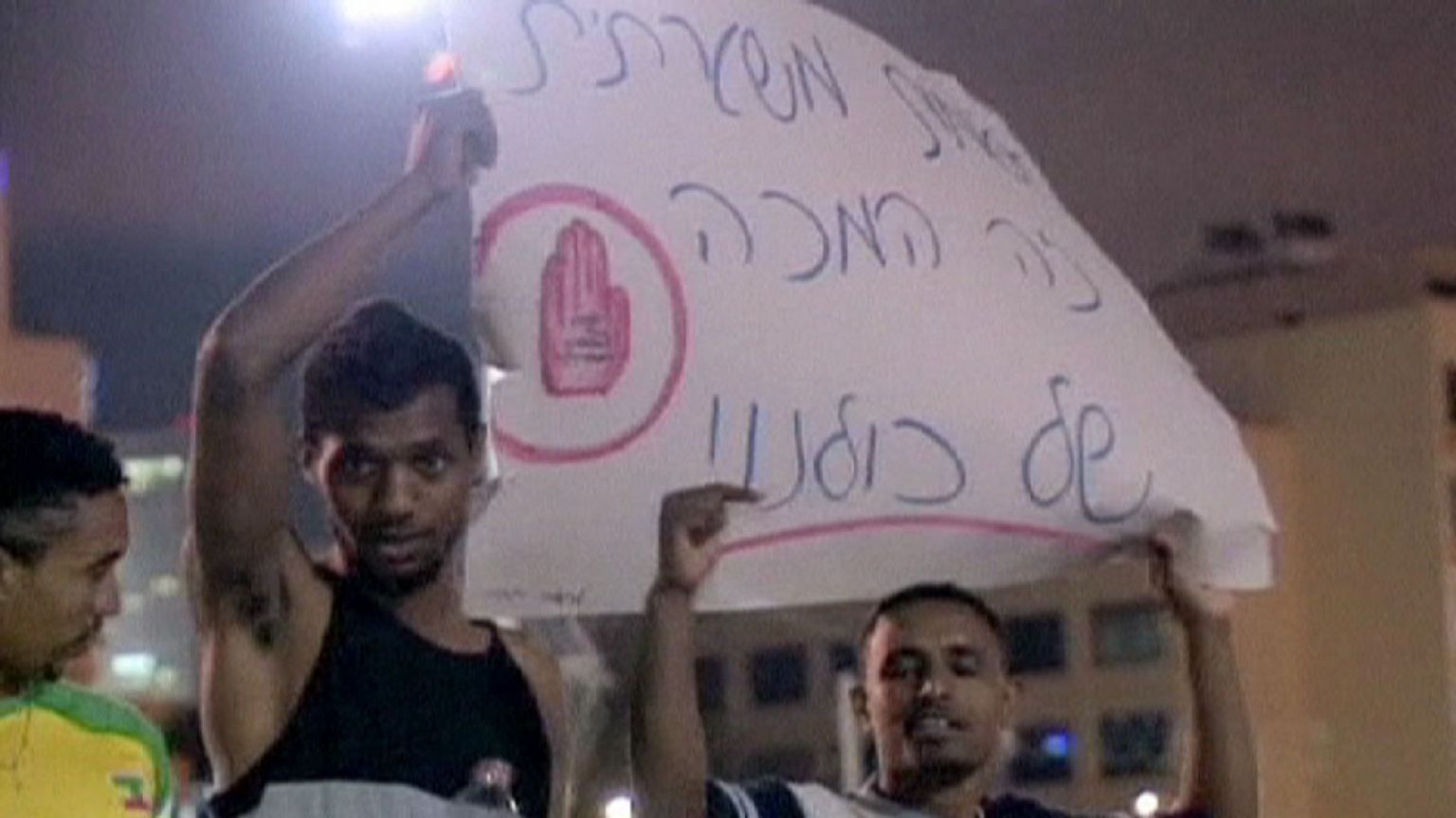 Anti-racism protest becomes violent in Tel Aviv