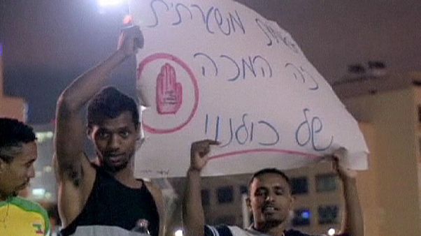 Anti-racism protest becomes violent in Tel Aviv Anti-racism protest becomes violent in Tel Aviv