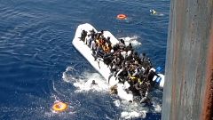Νέα τραγωδία στη Μεσόγειο με δεκάδες νεκρούς μετανάστες