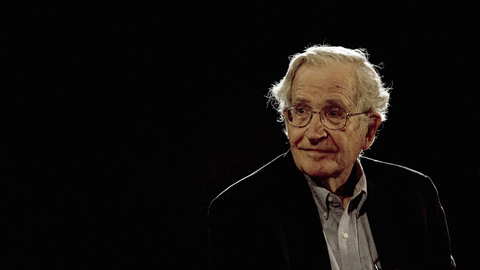 Chomsky: Magyarország egy külön történet