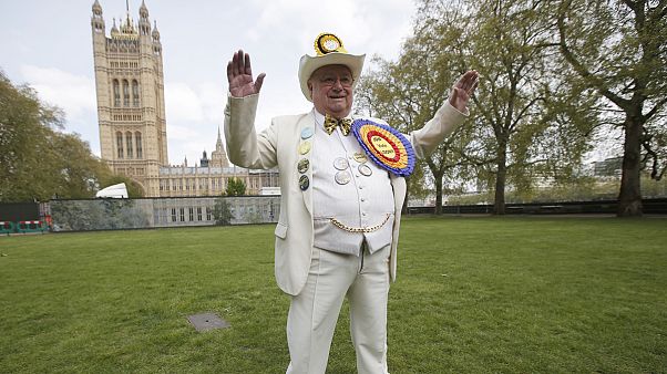 Dühöngő őrültek és Harmónia pártiak is indulnak a brit választásokon Dühöngő őrültek és Harmónia pártiak is indulnak a brit választásokon