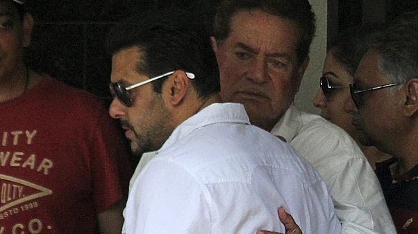 Indischer Filmstar Salman Khan zu fünf Jahren Haft verurteilt Indischer Filmstar Salman Khan zu fünf Jahren Haft verurteilt
