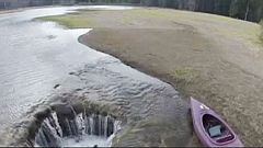 US: mystery lake drains in Oregon