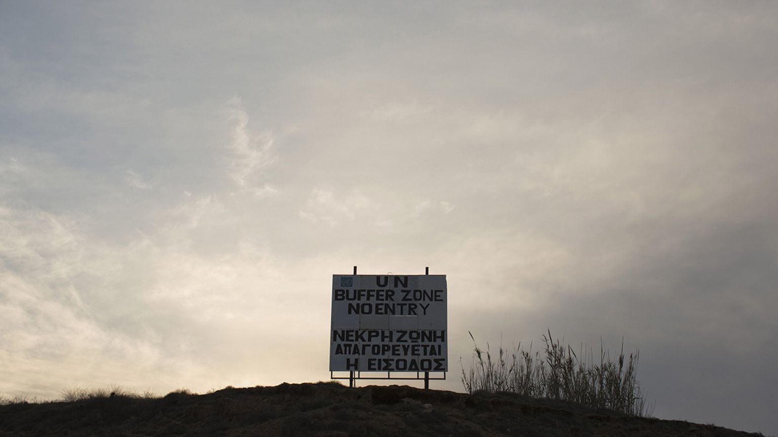 Κύπρος: Καλλιεργώντας τη «νεκρή ζώνη»!