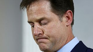 R.Unido: dimite Nick Clegg como líder del Partido Liberal Demócrata