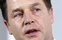Elections "dévastatrices" pour les Libéraux-démocrates et leur chef Nick Clegg