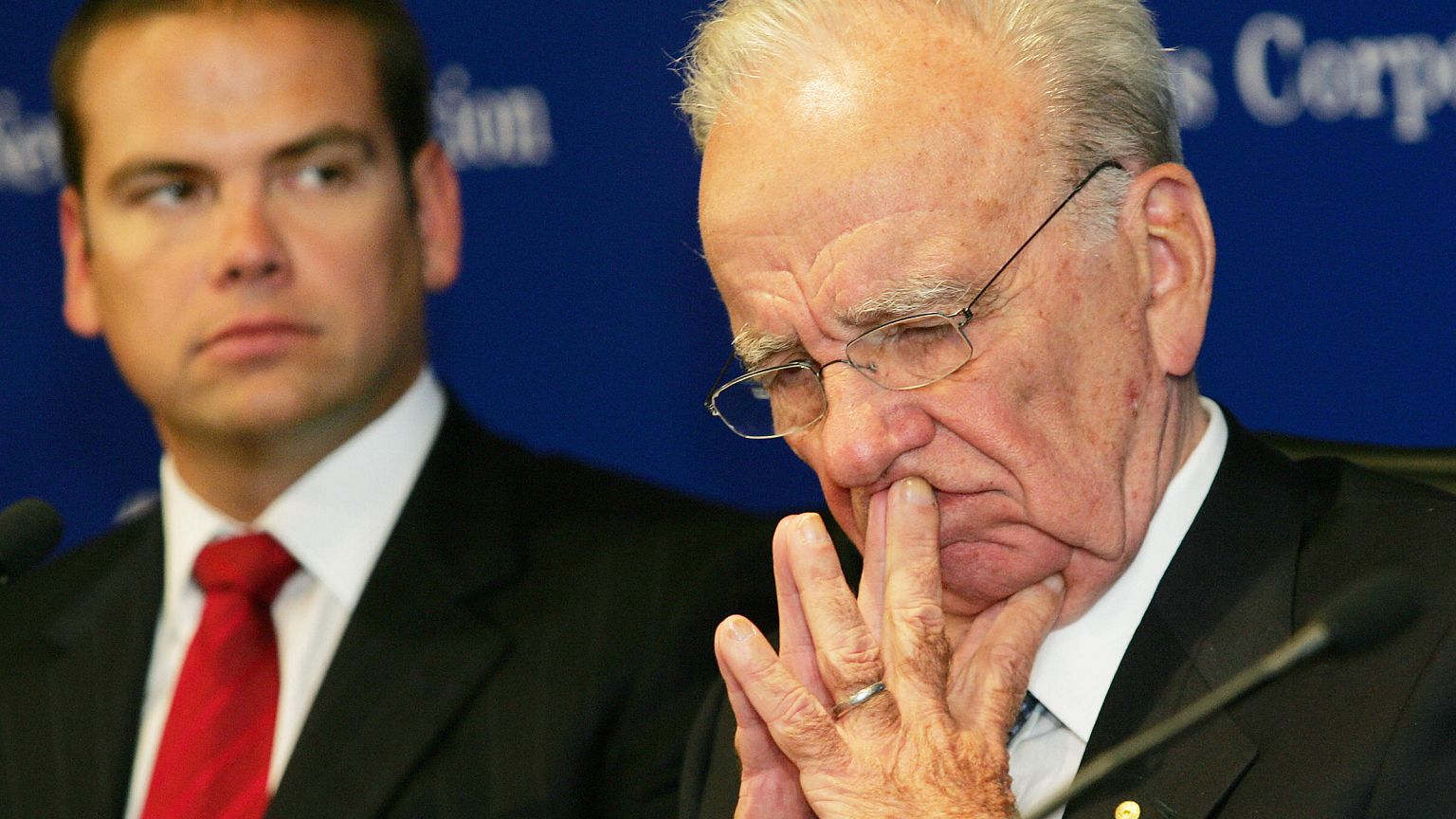 Image: Rupert Murdoch (R), chairman of media he