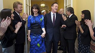 Cameron starts forming new UK government