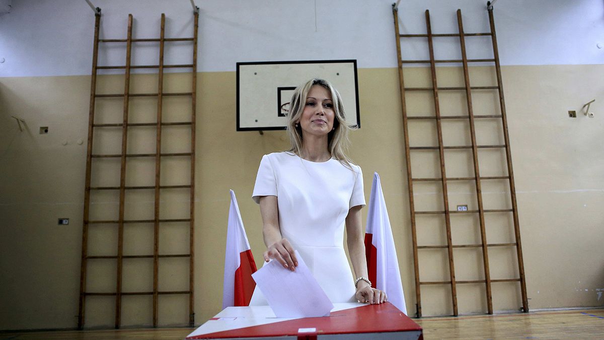 Primeira volta das presidenciais na Polónia