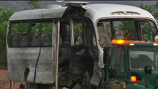Afganistán: tres muertos en nuevo ataque contra un autobús gubernamental Afganistán: tres muertos en nuevo ataque contra un autobús gubernamental