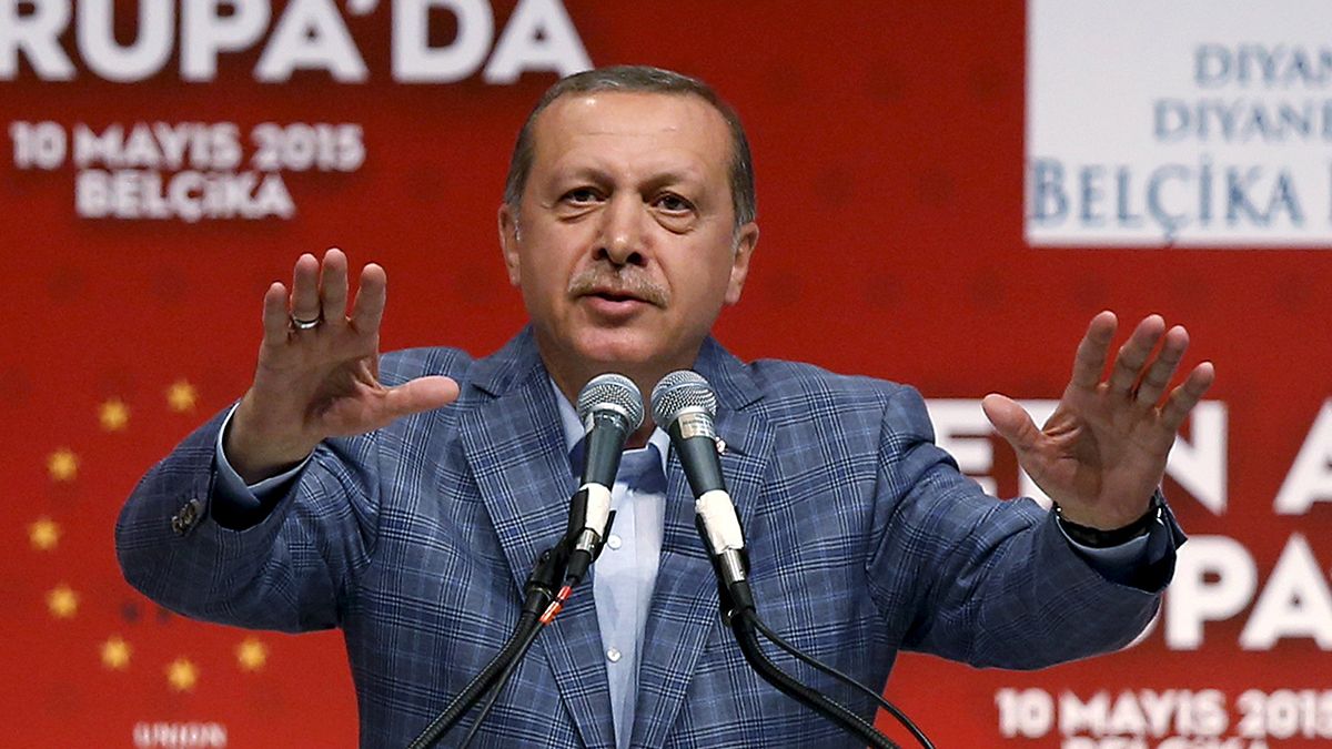 Турция: Эрдоган агитирует среди турков в Германии