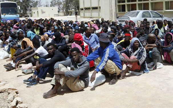Photos: Les migrants illégaux en danger de mort en Libye...Explications