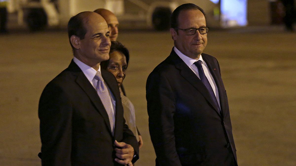 An historic trip for France's Francois Hollande in Cuba